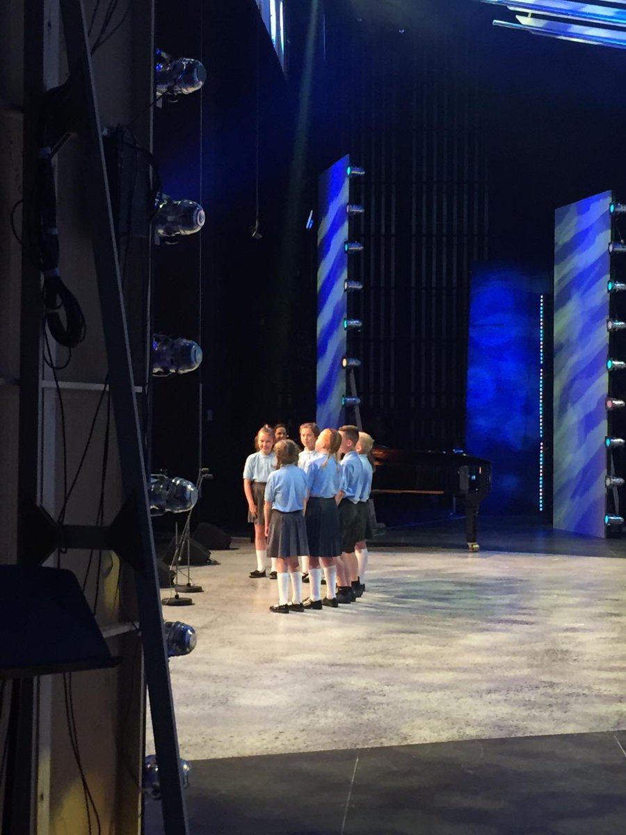 YsgolBroGwydir's tweet photo. Llongyfarchiadau i’r 8 ⭐️ yma ar eu llwyddiant arbennig heddiw yn y gystadleuaeth ensemble! 🥈🎉⭐️ Congratulations to these stars on their ensemble success! #profiad #talent https://t.co/XVSJNbrAHO