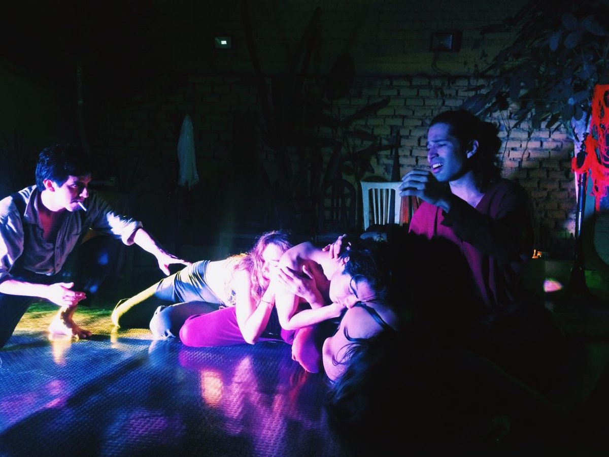 tarimaoculta's tweet photo. #Lorca 
Algunas fotos de la obra.
¡No dejes de ir a verla!

#Samoaproducciones #TarimaOculta 
#TeatroPeru https://t.co/ucBl97KGFl