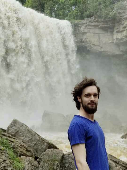 LiamArmstr0ng's tweet photo. My waterfall pose #nature #waterfall #ModelMonday #adventures https://t.co/pSkHcWB2i3