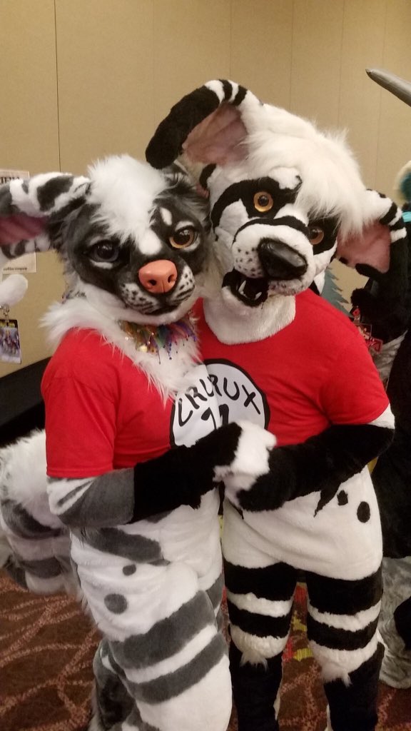 Bindi_Crux's tweet photo. Crux are all a little weird and life is a little weird. When Crux find crux whose weirdness is comparable with Crux weirdness, Crux join up with crux in mutual Crux-crux weirdness. 

Crux-crux weirdness = love <^.^>

Crux thanks Good Dr. Seuss for inspiration. https://t.co/bsAuJptO5w