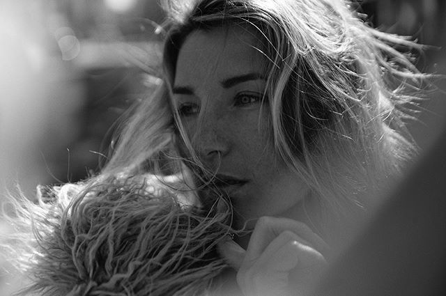 ogata_photo's tweet photo. I met a woman in NY... #art #musician #editorial #painting #actress #film #contemporaryart #artist #beauty #cinematography #artgallery #hairandmakeup #singer #dancer #actor #cinematography #documentaryphotography #painter #fashionphotographer #creativedi… https://t.co/L2BqLQa7hZ https://t.co/5XT1ifwsjP