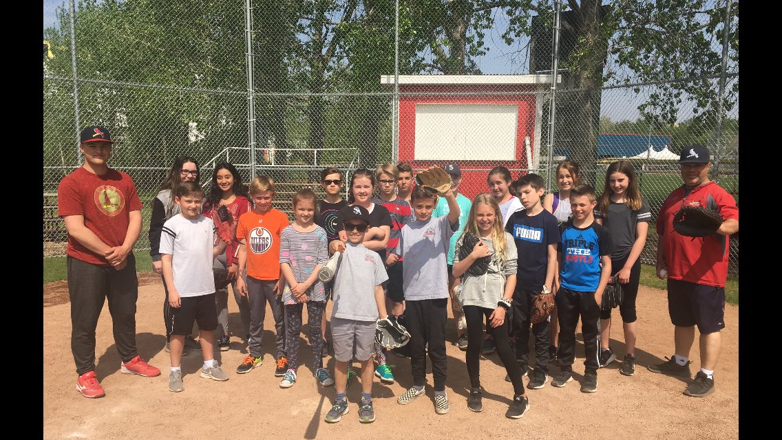 77coach77's tweet photo. Great day of weather for Sister Alphonse School to come to Legion Park for some Academy Baseball with @SAMBAplayball https://t.co/at9ZWEl0Qr