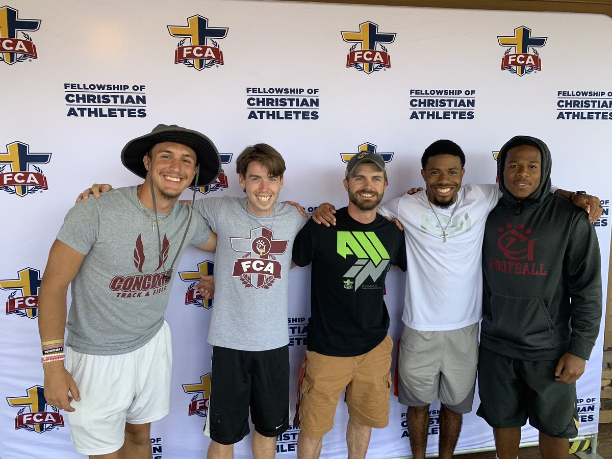 concord_fca's tweet photo. WHAT A WEEKEND! Was great having these gentleman represent Concord FCA at the Mid-Atlantic College Camp in North East, Maryland. Congrats to Shep on all he is accomplishing at University of Maryland! Country roads, take us home! #FCAMACC #LetsGo https://t.co/k6ff9N0SOI
