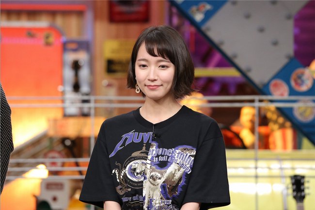 ウチのガヤがすみません 吉岡里帆 衣装 Tシャツのブランドを紹介 Fashion Express