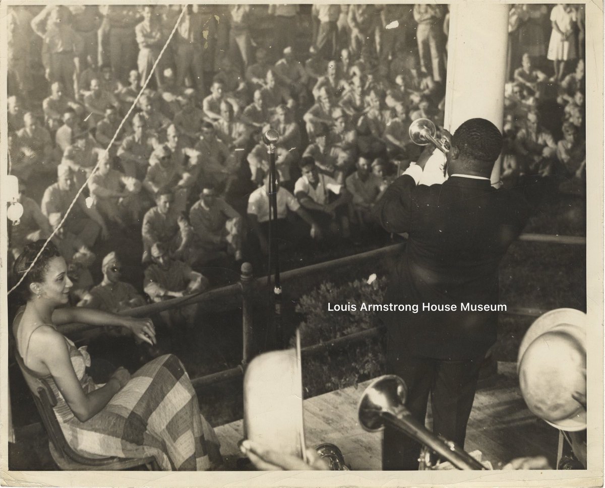 ArmstrongHouse's tweet photo. Louis Armstrong performs for the troops in Pensacola, Florida in 1941. On this Memorial Day, we salute all of those who made the ultimate sacrifice for their country.
#LAHMDigitization #DailyPops #louisarmstrong #memorialday https://t.co/d73ZNd0uy0