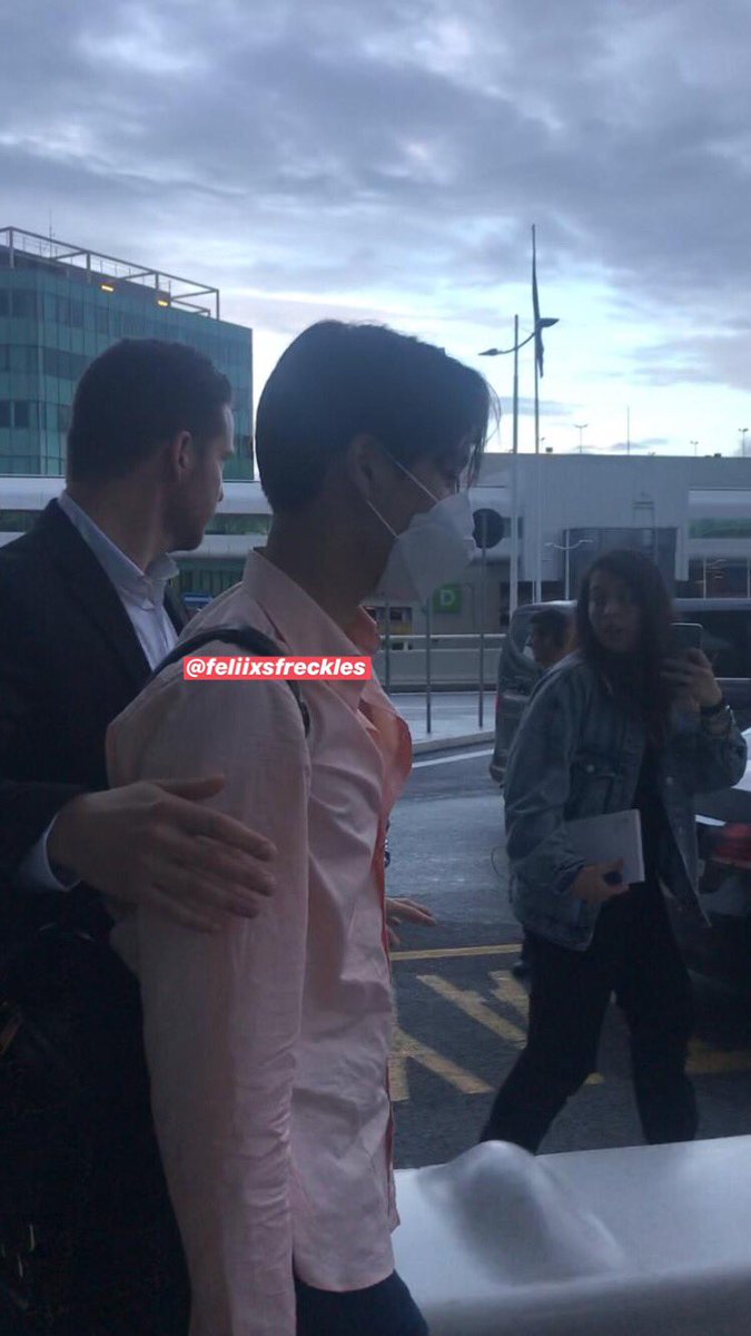 _sighnancy_'s tweet photo. I can’t believe I saw him😭 #ItalyWelcomesKai #kaiinrome #exoinitaly https://t.co/xRM874zj9X