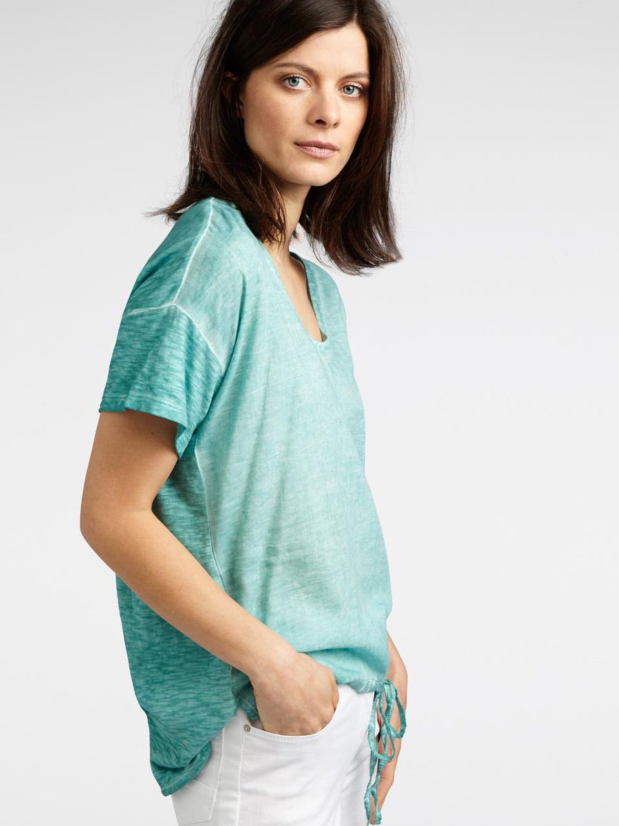 LoveAListUK's tweet image. T Shirt in Anise Green with a long back and drawstring tunnel in the front hem and is made from a cold-dye wash and woven dobby fabric.

downyourhighstreet.com/t-shirt.html

#Tshirt #LongBack #DrawString #WomensFashion #WomenStyle #Boutique #MYHIGHSTREET #DYHS
