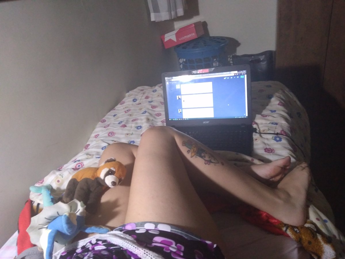 glittter_c0re's tweet photo. These legs could use a few more #tattoos 
#inkedgirl #buymysnapchat #buymypremium #isellnudes #promome #followback #manyvids #camgirl #camming #princess #spoilme https://t.co/wSzs3VcvOo