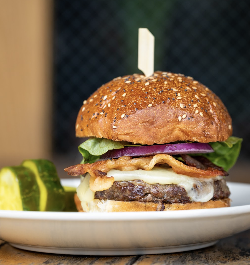 dineLA's tweet photo. The Bacon Cheeseburger at @saltscure features a juicy grass-fed beef patty with ๐ฅ, housemade mayo, onion, and sharp cheddar. โก๏ธ #saltscure #hollywood Start your self-guided burger trek around LA! Just visit https://t.co/JbXT11Nqgp to download our guide. #dineLABurgertrek https://t.co/IBbDiksYDJ
