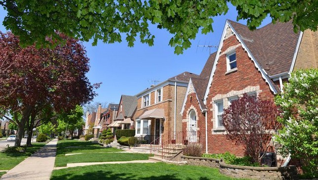 Mortgage Rates Slide to Match the Lowest of 2019 as Trade War Heats Up
realtor.com/news/real-esta…