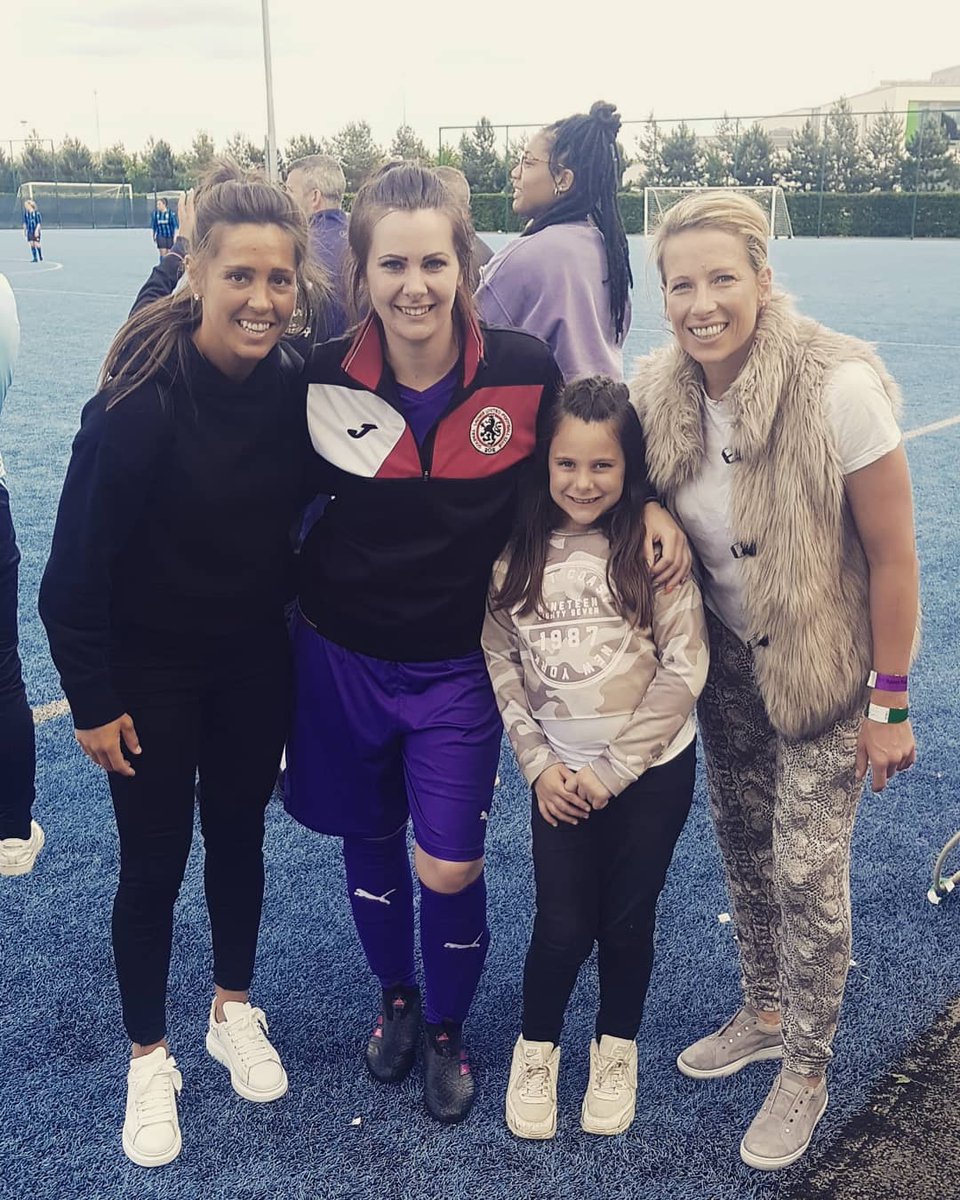 Nufc_cat's tweet photo. Thank you @fara_williams47 and Rachael Brown for the photo! Onto Newcastle for the final! #teamfara https://t.co/UuOJeDHXrn