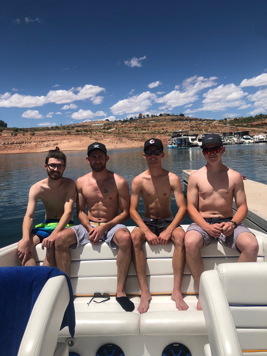 Snow_171's tweet photo. Holiday weekends huh?🌞 https://t.co/9rhl07OClQ