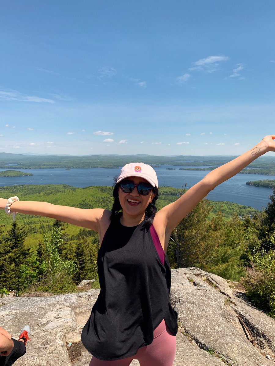 JoselineMata's tweet photo. Came out with a couple bruises but damn was this view worth it. #LuckyToLiveNH #MountMajor https://t.co/W836yelfOE