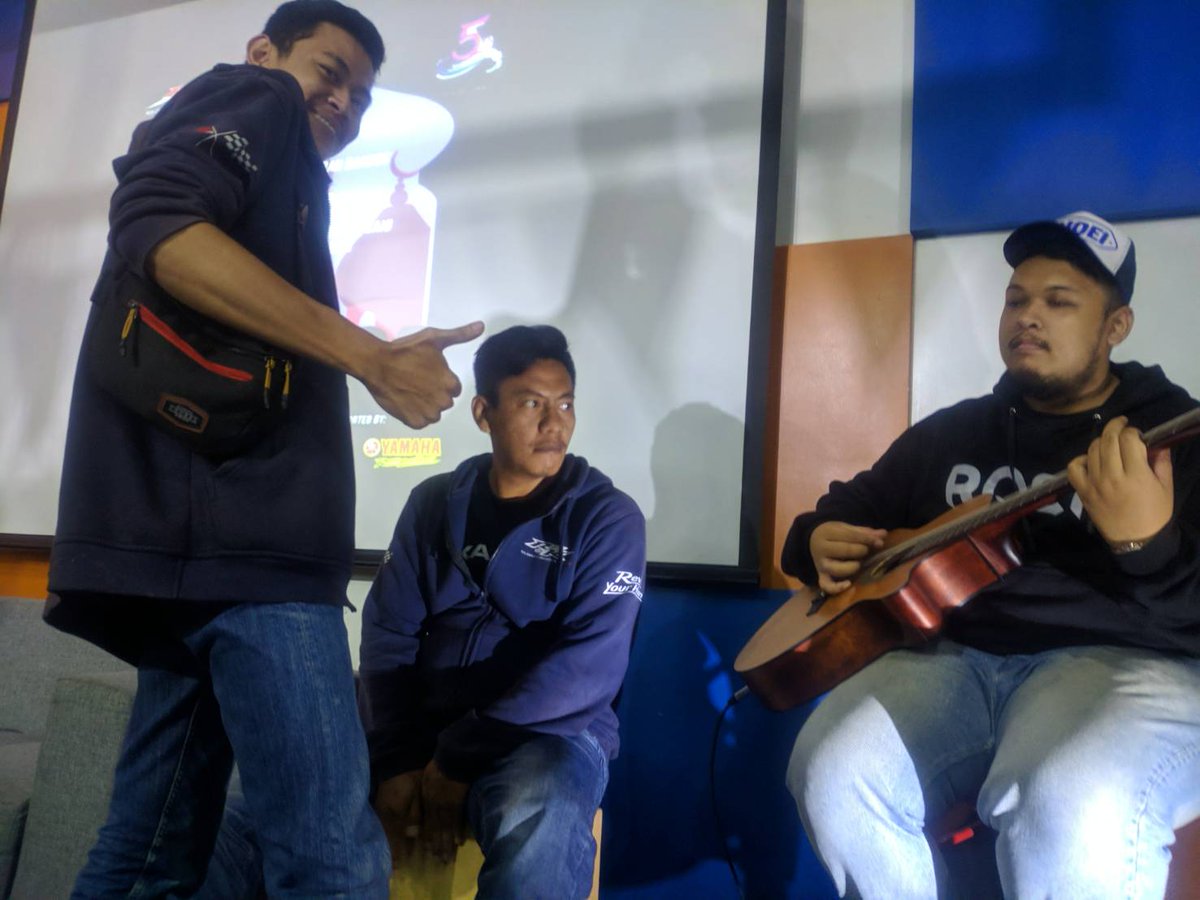 ROCK  5th Anniversary 

First  Yamaha YZF R25 Community 
Establish since 28 May 2014