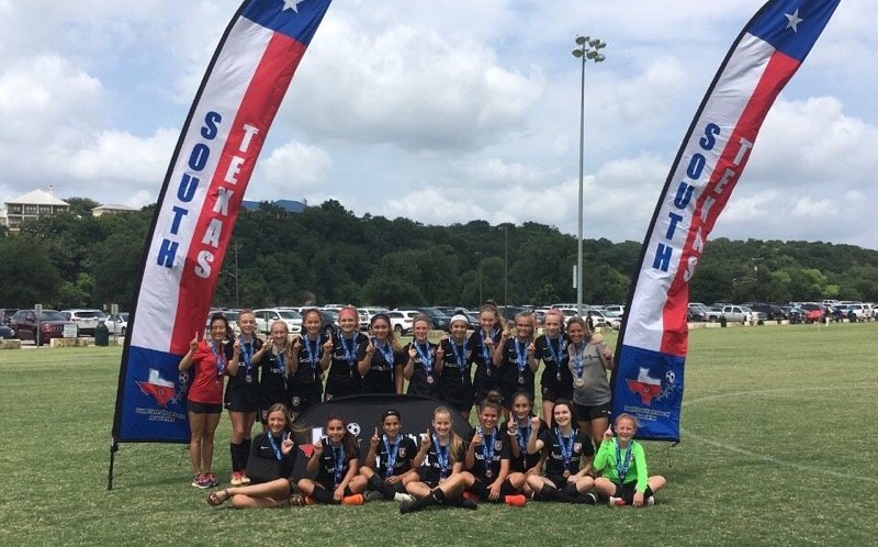 LonestarSC's tweet photo. 🔙 ✌ 🔙 Champs!

@lonestarsc_comp 06G Red are the 🆕️ @STYSAOrg #STXStateCup champions👊

2 years in a row, we're so proud of you &amp; coach Jackie👏👏👏

The Popes bring it💯

⚫🔴

#WeAreLonestar #DareToShine #MemorialDay #SoccerForAll #LonestarFamily https://t.co/1R0yc4DJd9