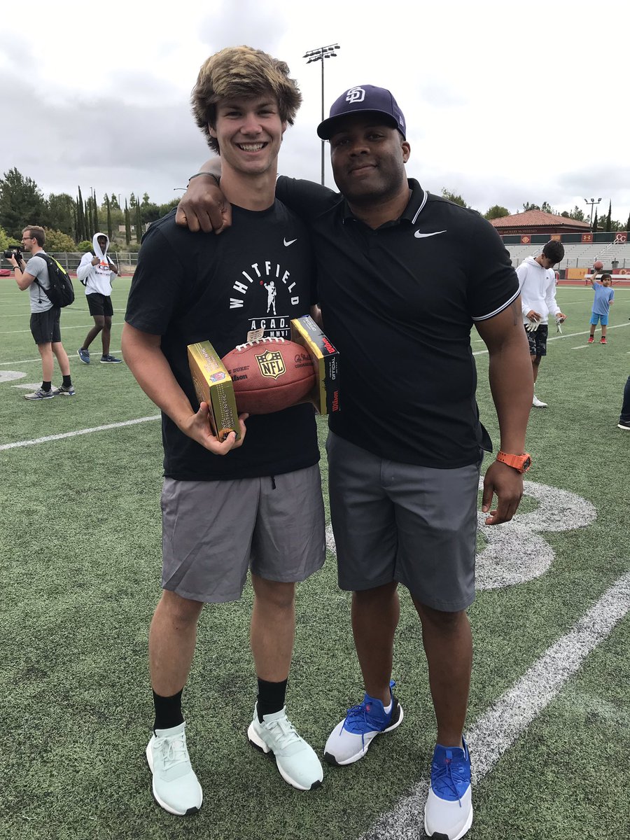 Great camp with well learned lessons out in Cali @WhitAthletix <a href="/LanceMoore16/">Lance Moore</a>