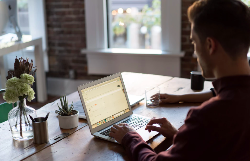 Did you know... KEYNOTES can help you with your next event, starting with finding the perfect keynote speaker.

Take the first step to organizing your best event yet, with the perfect speaker ->> bit.ly/Eventorganiser