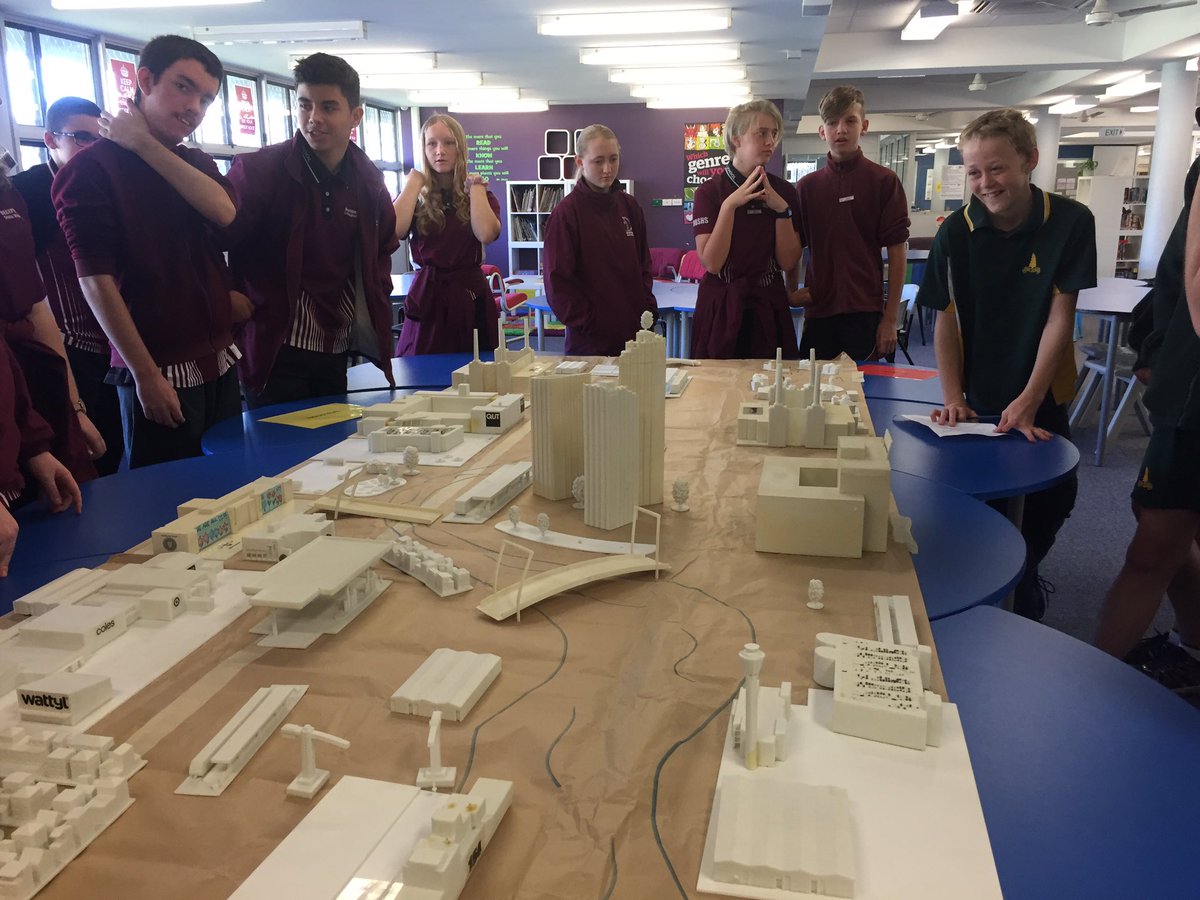 Lunar city planning happening at #MoretonBaySTEMfest today <a href="/DeceptionBaySHS/">Deception BaySHS</a> <a href="/PineRiversSHS/">Pine Rivers SHS</a> #NorthLakesSC @QUTSciEng #QUTSTEM #STEMis4Me