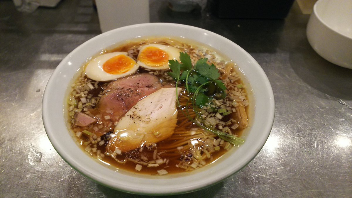 おはようございます。
ムタヒロ堺東店です。

昨日は、期日前投票に行って来ました。

今日は、朝から雨です。
雨の日はポイント2倍です。

本日も23時まで皆様のご来店をお待ちしております。