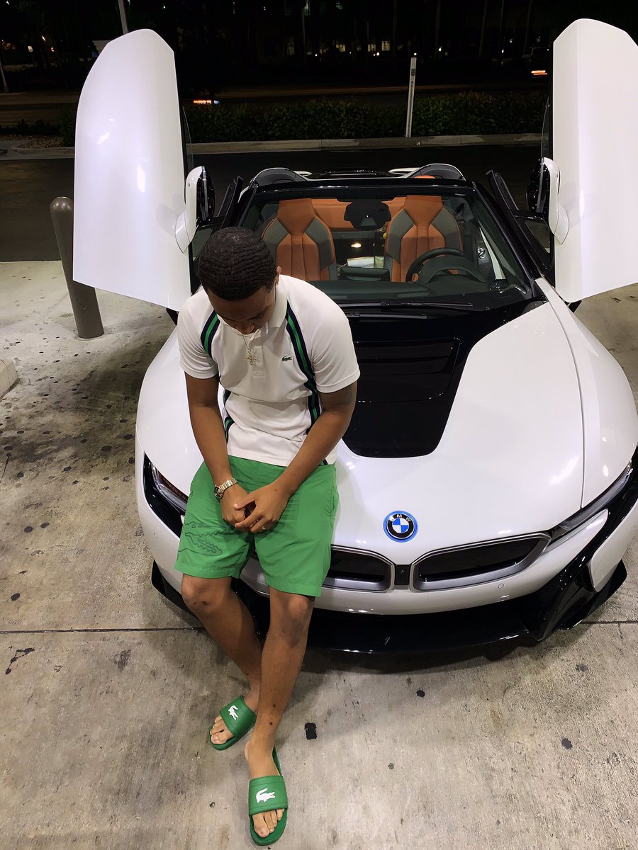 ceocoby's tweet photo. Back on my feet, my muscle up, itโs time to flex on emโ ๐ช๐พ๐๐ฐ #islandsFever #BBG600 #royaltyworld https://t.co/ahTwAjvXQ0