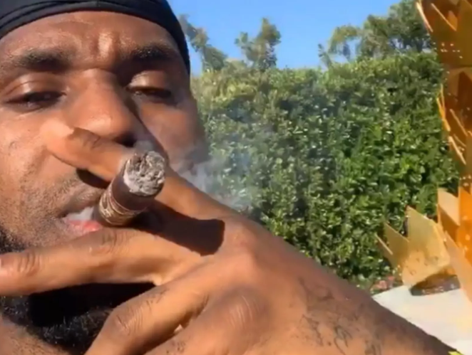 Featured image of post The Best 11 Fumando Charuto Png