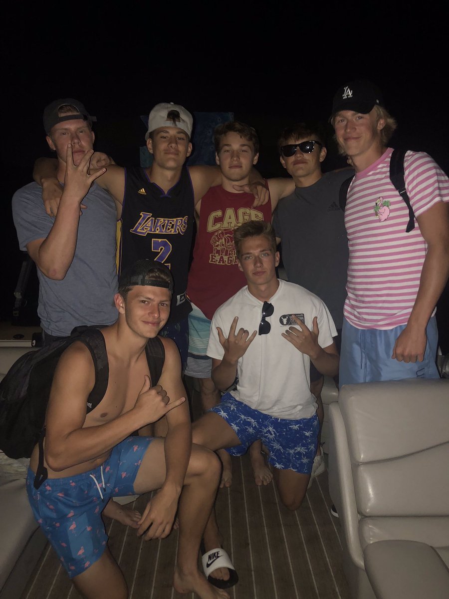 Max65315843's tweet photo. Happy birthday brotha! Gonna be one hell of a summer with you!❤️🤙🏼@JacobRongitsch https://t.co/8gkZ9DUlzg