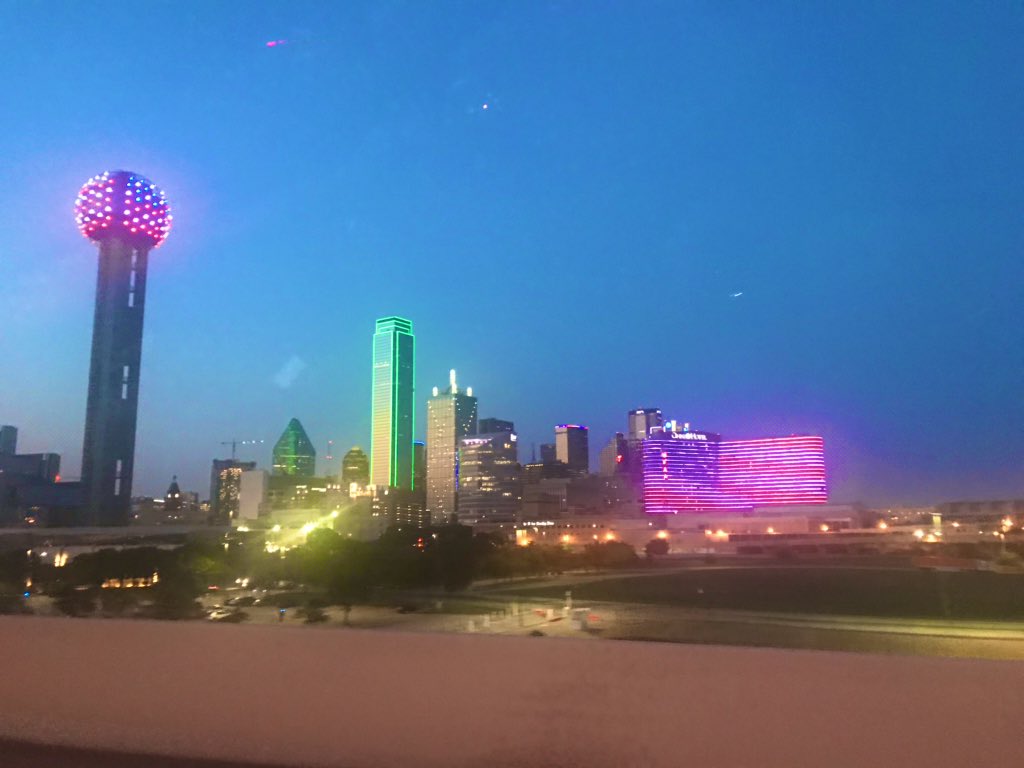 Paytonlong27's tweet photo. Honoring those who have served and sacrificed their lives for our country. 🇺🇸❤️💙 #MemorialDay19 #DallasTexas #DallasLights @ReunionTower @OmniDallas https://t.co/R9sRGr2lzd