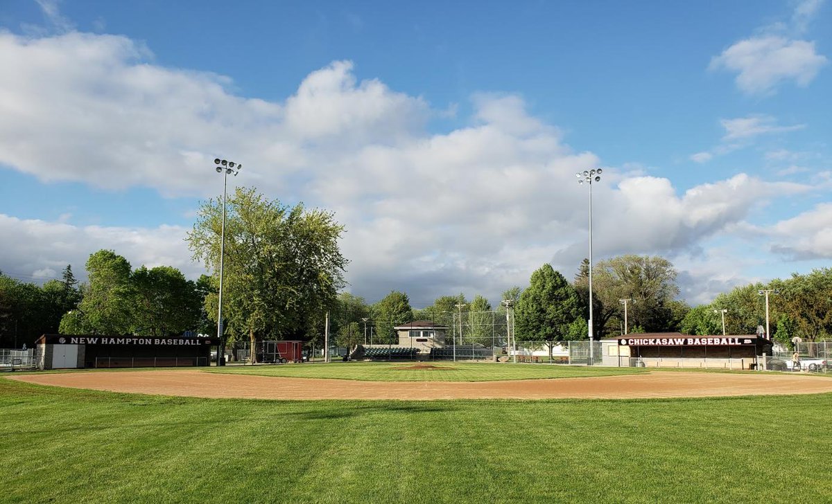 NHBaseball13's tweet photo. The dream has become reality! With only finishing touches left, #NHBaseball thanks ALL who have helped complete our decades-long ballpark renovation project w/ new in-ground dugouts, storage room, concession stand, restrooms, &amp; fan plaza��Mikkelson Park is one of the best in Iowa! https://t.co/bOkbjqR5Ob