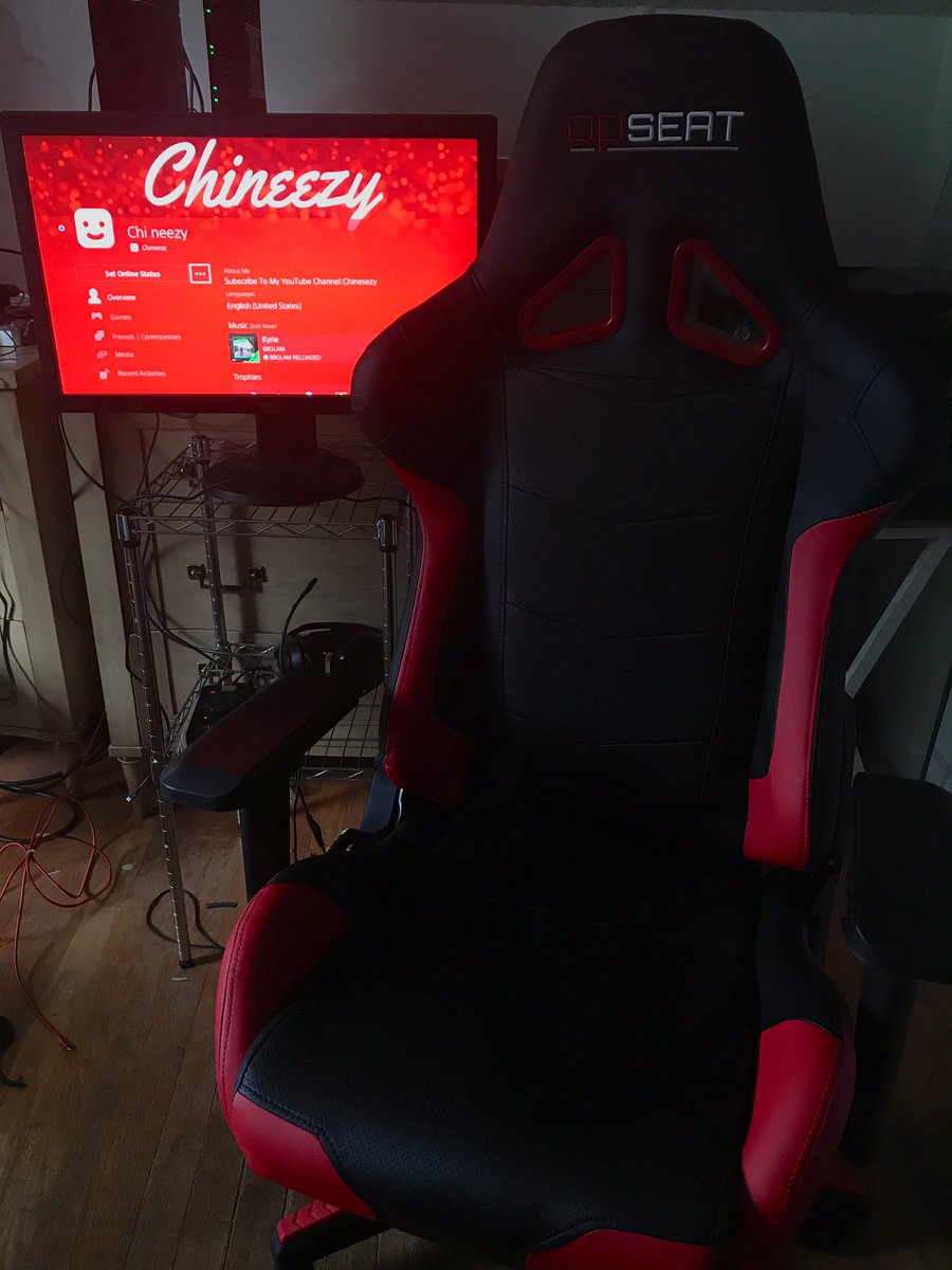 Chyneezy_'s tweet photo. β€οΈ my graduation gift #OPGAME https://t.co/RZNUG0qr0i