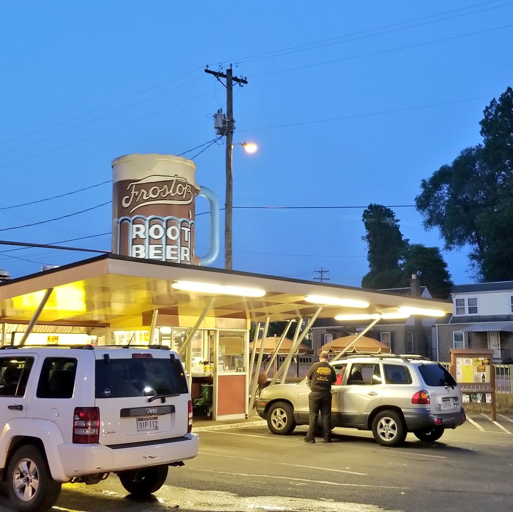 jamescmaddox's tweet photo. Mary and I walked to one of our favorite drive-in spots to help celebrate their 60th anniversary! #Frostop #Hu ntingtonWV https://t.co/7IpwdYxxcC