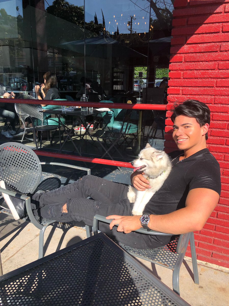 officialblakeg's tweet photo. Memorial Day with Luna 🌚 https://t.co/bZmsVpdhim