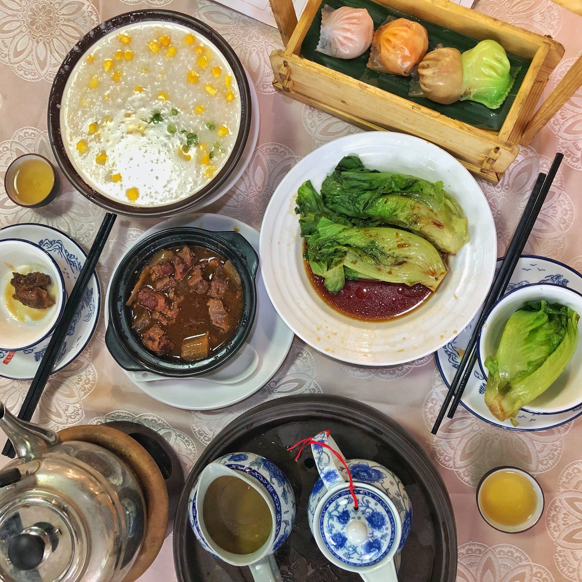 white2tea's tweet image. We now return to your regularly scheduled programming. Today’s episode features a 2014 Gongmei brick that might make an appearance later in our series #dimsumtime