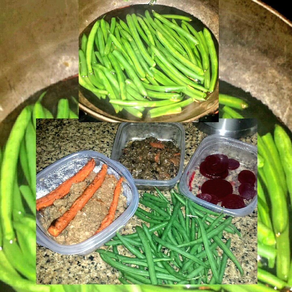 art_artlee's tweet image. #NJ "Tonite'sDinner" #steamedgreenbeans #roastedcarrots #beets + #orzo + #leftover #meatloaf #gastronomia #fooddesign #representationalart #collageart #relajado #vida #homecook
