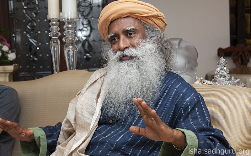 SadhguruJV's tweet photo. Atheists and theists are the same kind of people, pretending to be different. Both of them believe something they do not know. #SadhguruQuotes https://t.co/qe5qzQOdo5