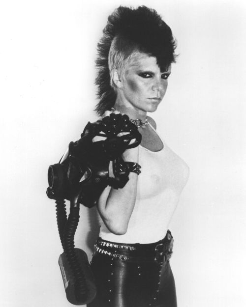 zzzkpdzzz's tweet photo. In memory of Wendy Orlean Williams, aka Wendy O. Williams, American singer, songwriter, actress and lead singer of the punk rock band Plasmatics, born on this day in 1949. Rip Wendy 🖤

#punk #punkrock #punklegends #wendyowilliams #plasmatics #womanofpunk #history #punkhistory https://t.co/dLWV16Vf1u