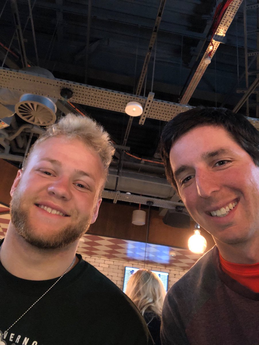 CoachTrok's tweet photo. London breakfast stop. @eli_bolin https://t.co/UAyj5IQlzv