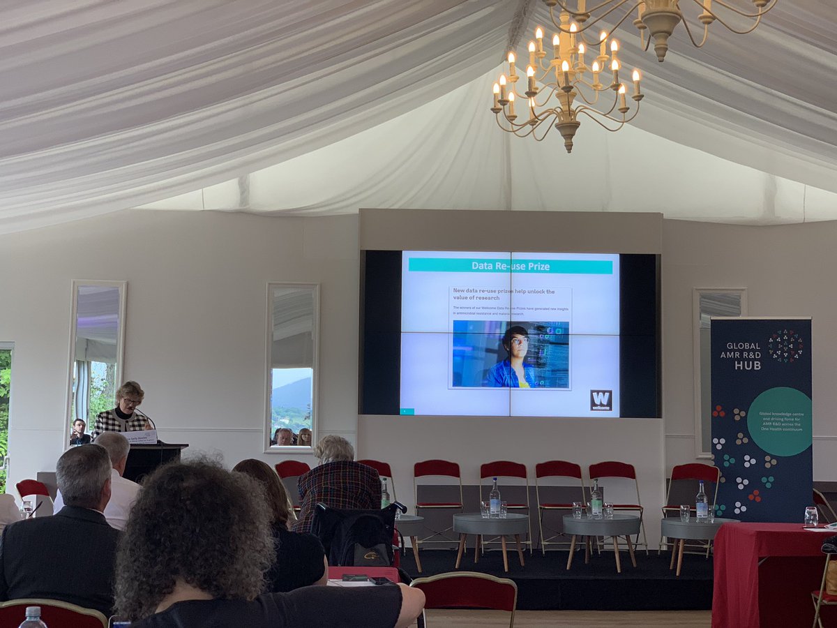 _Jeremy_Knox's tweet photo. Very pleased that @CMO_England highlights recent @Wellcome_AMR data re-use prize in her opening keynote at #AMR R&D Hub meeting.
And calls on ALL pharma companies to follow @pfizer lead in making proprietary surveillance data publicly available! 👏🏻 https://t.co/01FEcdIohN