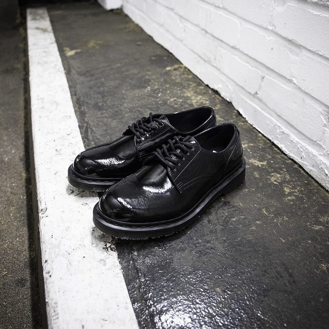 fragment design dr.martens フラグメント靴/シューズ