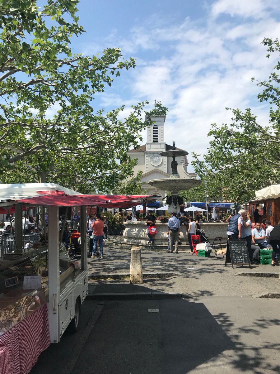 thetwothatdo's tweet photo. Last couple of days on Lake Geneva and a trip to colourful Carouge. Could have spent hours in the market drinking wine and scoffing cheese with the locals!

#carouge #carougegeneva #myswitzerland #lakegeneva #geneva #vanlife https://t.co/iAYF5mjywd