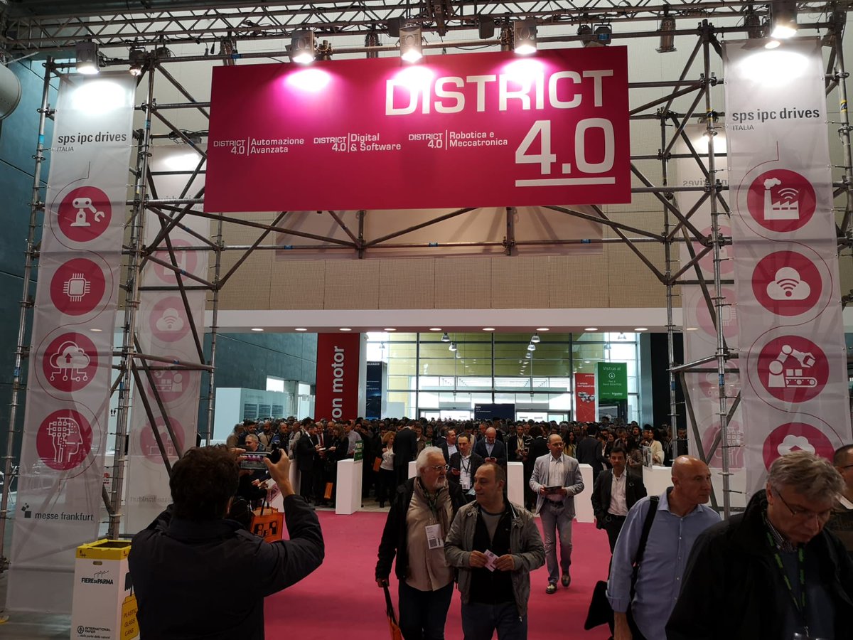 Alleantiasrl's tweet photo. 3,2,1 partiti! Si aprono le porte di @spsitalia e con loro le tantissime novità che non vediamo l’ora di mostrarvi. È tutto pronto al quartier generale di @Alleantiasrl , @CiscoItalia e #iProd, mancate solo voi! Passate dal pad 4 stand A014 per conoscere il potere dell'#IoT! https://t.co/ng98FHnOJy