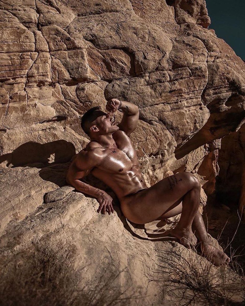 7Arrow2's tweet photo. Dulces despertares chicos a por ese Martes delicioso ๐๐๐๐
#bestoftheday #picoftheday #wakeTime #LoveIsLove #ponlePicanteATuVida #ThatLookOfLove
@LegFanMan @PajasMentales @ARASOSAR @81TakTsukada18 @millert95 @BunkerFusano @Hotgaymen4 https://t.co/6lBXWbpFtV
