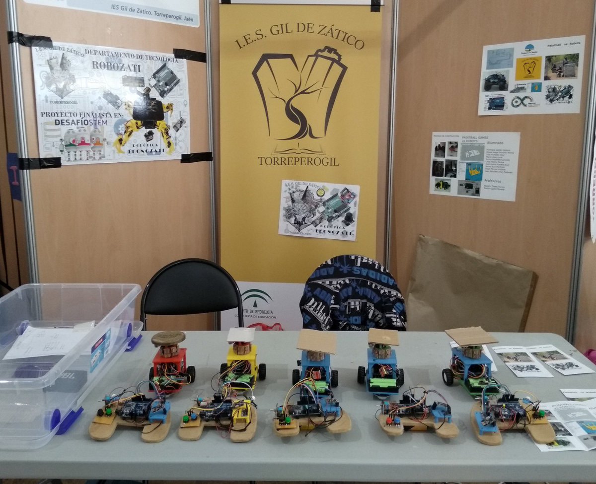 iesgildezatico's tweet photo. #FANTEC19 @tecnozati Algunas fotos de nuestra presencia en Málaga . @Torreperogil @radio_loma https://t.co/QwYQwmonwW