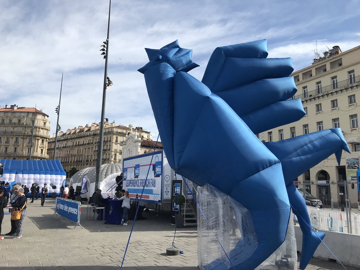 Le French Fab tour fait escale au Vieux Port aujourd’hui. Venez découvrir les industriels de <a href="/MaRegionSud/">Région Sud</a>. #frenchfabtour