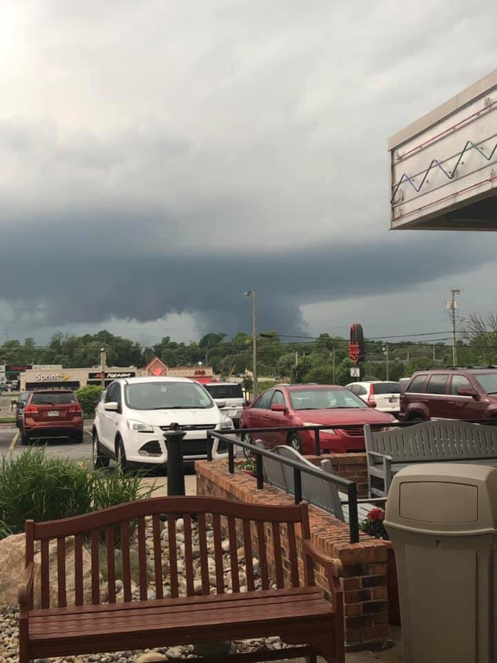 Jenn_d0e's tweet image. I stole this from a friend on Facebook. This is a pic of one of our tornados from tonight. As far as I know there wasn’t a ton of damage and nobody was hurt. #iam911 #dispatcherproblems  🌪