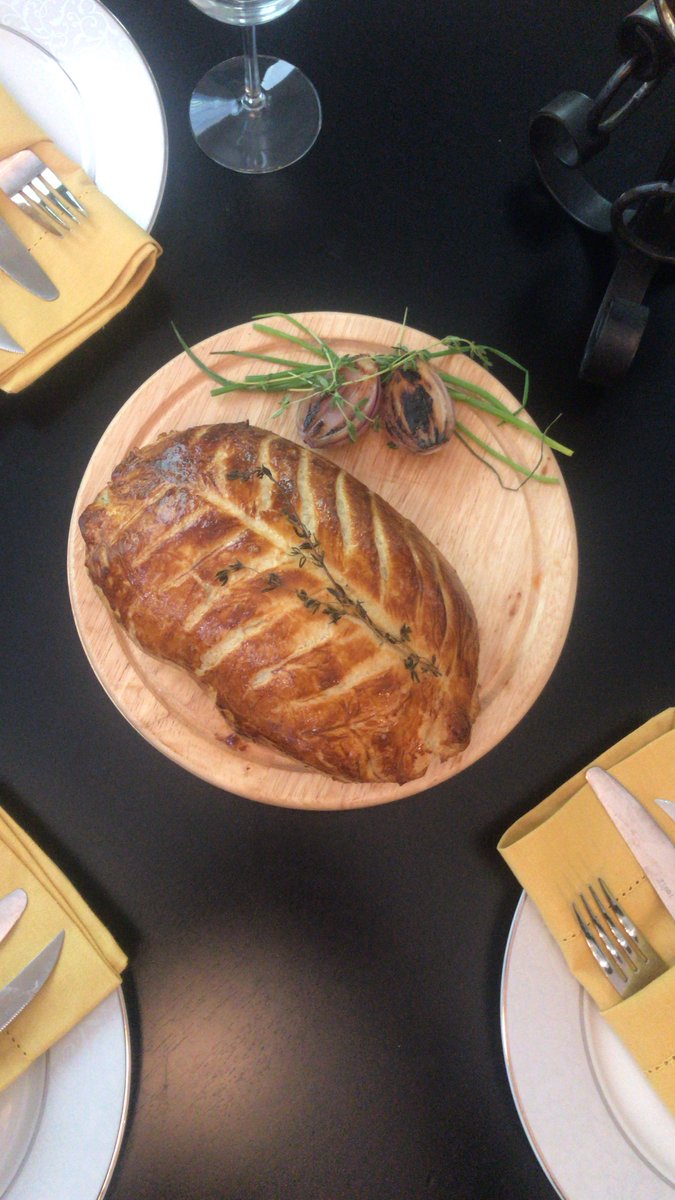 bjackson0807's tweet photo. @GordonRamsay thoughts on my Beef Wellington? I followed along to your MasterClass recipe.

Friends loved it! Thank you! https://t.co/9OrLbY1ywy