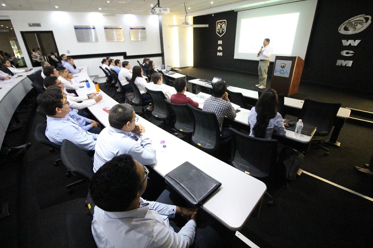 carlosloyola's tweet photo. 9ª Generación del Programa de Educación Dual del #TecNM en FCA. Excelentes resultados de nuestros futuros ingenieros, que mejoran la eficiencia de los procesos productivos. Con esta generación en FCA hemos superado los 100 egresados del Dual #TecSaltillo #OrgulloTecNM  @TecNM_MX https://t.co/xhAEywsoaR
