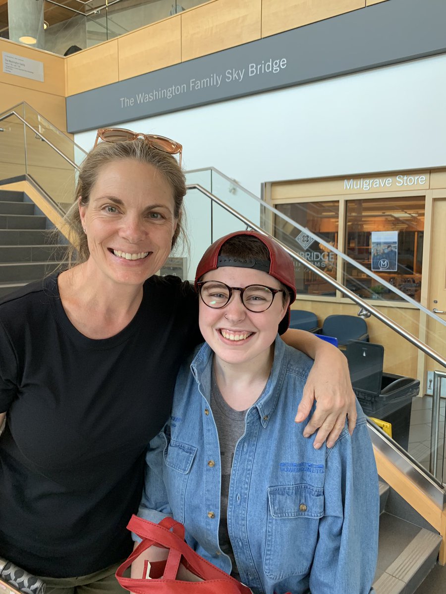 HazelChee's tweet photo. Lots of smiling faces on a magnificent Monday @MulgraveSchool @MulgraveAlum #grad2018 #grad2019 @claire5455 @AnitaStewart4 @nicbelluk https://t.co/5E3LNdDBR3