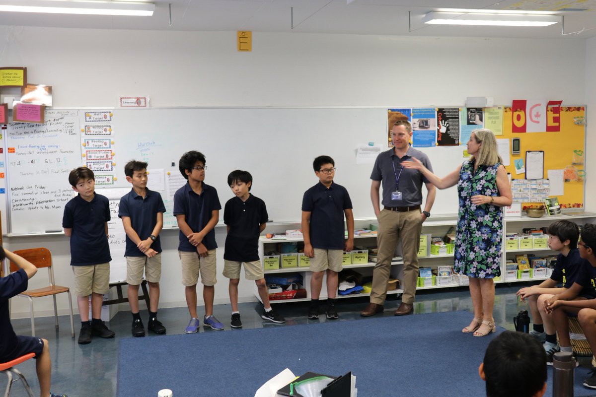 SMISMSSchool's tweet photo. 6th grade ambassadors advising the current 5th graders about making a smooth transition to the Middle School.  #studentleadership #studentshelpingstudents  #gotitans https://t.co/be2fJ0SZoL