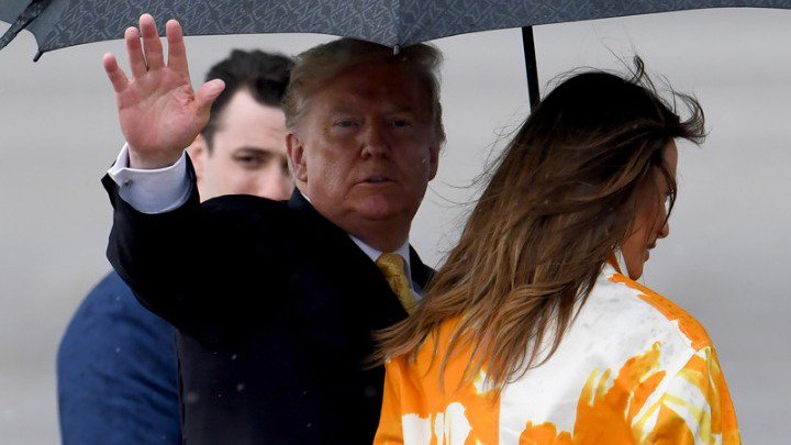 amna_news's tweet photo. Επιστρέφει στις ΗΠΑ ο @realDonaldTrump, έπειτα από 4ήμερη επίσκεψη στην Ιαπωνία
https://t.co/zAjxW5OWNR #TrumpJapan https://t.co/QJkStsUr1a
