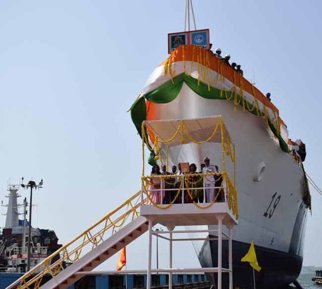IndiaCoastGuard's tweet image. Ms Seema Mittal,wife of Shri Sanjiv Mittal #CGDA launched d 2nd #CoastGuard Vessel (indigenous project of 5 #OffshorePatrolVessel) at #Goa on 25th May 19 &amp;amp; named her 'Sujeet' @IndiaCoastGuard ADG K Natarajan, #FOGA #DGP (Goa) #CMD (GSL) and various dignitaries attended d ceremony